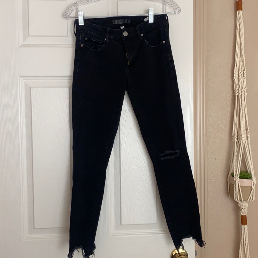 very quality tight jeans, frayed hem
